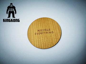 Os cartões de madeira da microplaqueta RFID de  1K IC com gravura Silkscreen a impressão