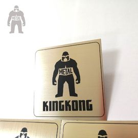 As placas de nome do metal do preto da cópia do efeito da escova para bolsas KingKong personalizaram