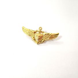 A etiqueta redonda do metal chapeia o crachá do Pin da cor do ouro/prata que chapeia o projeto livre