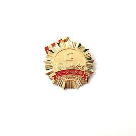 A etiqueta redonda do metal chapeia o crachá do Pin da cor do ouro/prata que chapeia o projeto livre
