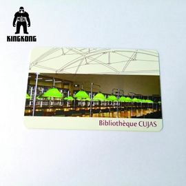 O Pvc plástico personalizado identificação do cartão do pessoal do estudante da foto inclui a etiqueta transparente