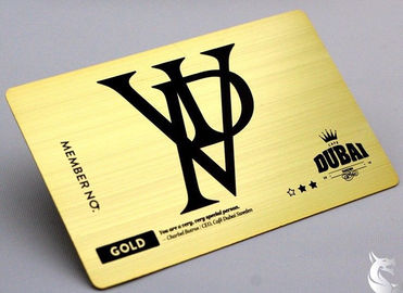 Cartões imprimíveis chapeados ouro do metal com fundo diferente do efeito da escova