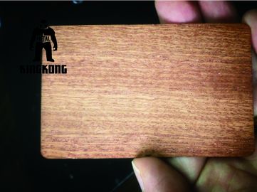 Os cartões de madeira da microplaqueta RFID de  1K IC com gravura Silkscreen a impressão
