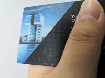 Cartão preto matte de aço inoxidável personalizado do membro do negócio do metal com logotipo pintado cor