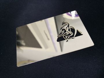 Cartão padrão do ouro do negócio do ISO CR-80 com número de gravação da impressão deslocada de 4 cores