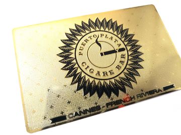 O laser esparadrapo do tipo dos acessórios do saco das placas da etiqueta do metal do logotipo pequeno para fora costura a etiqueta