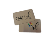 Os cartões escovados de aço inoxidável do metal da cor imprimem o logotipo